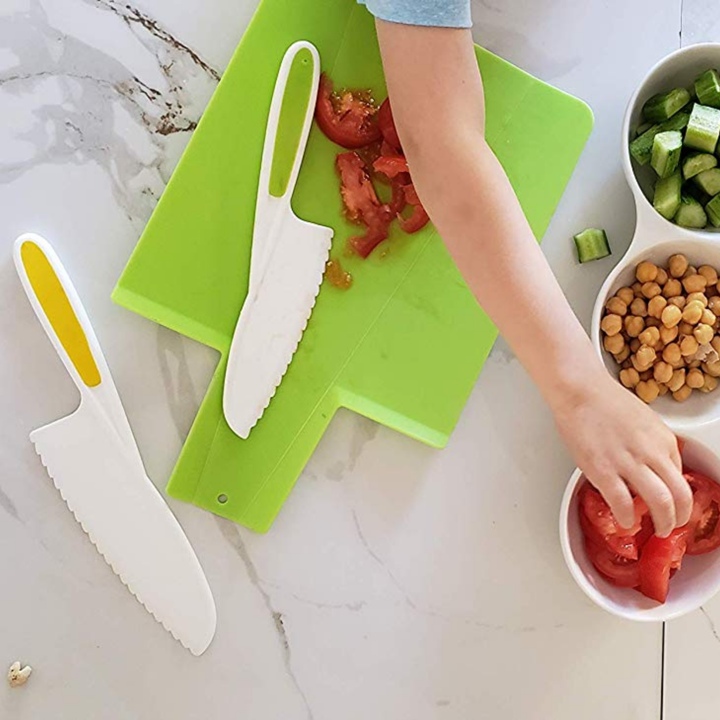 Green Kids' Knives and Foldable Cutting Board Set