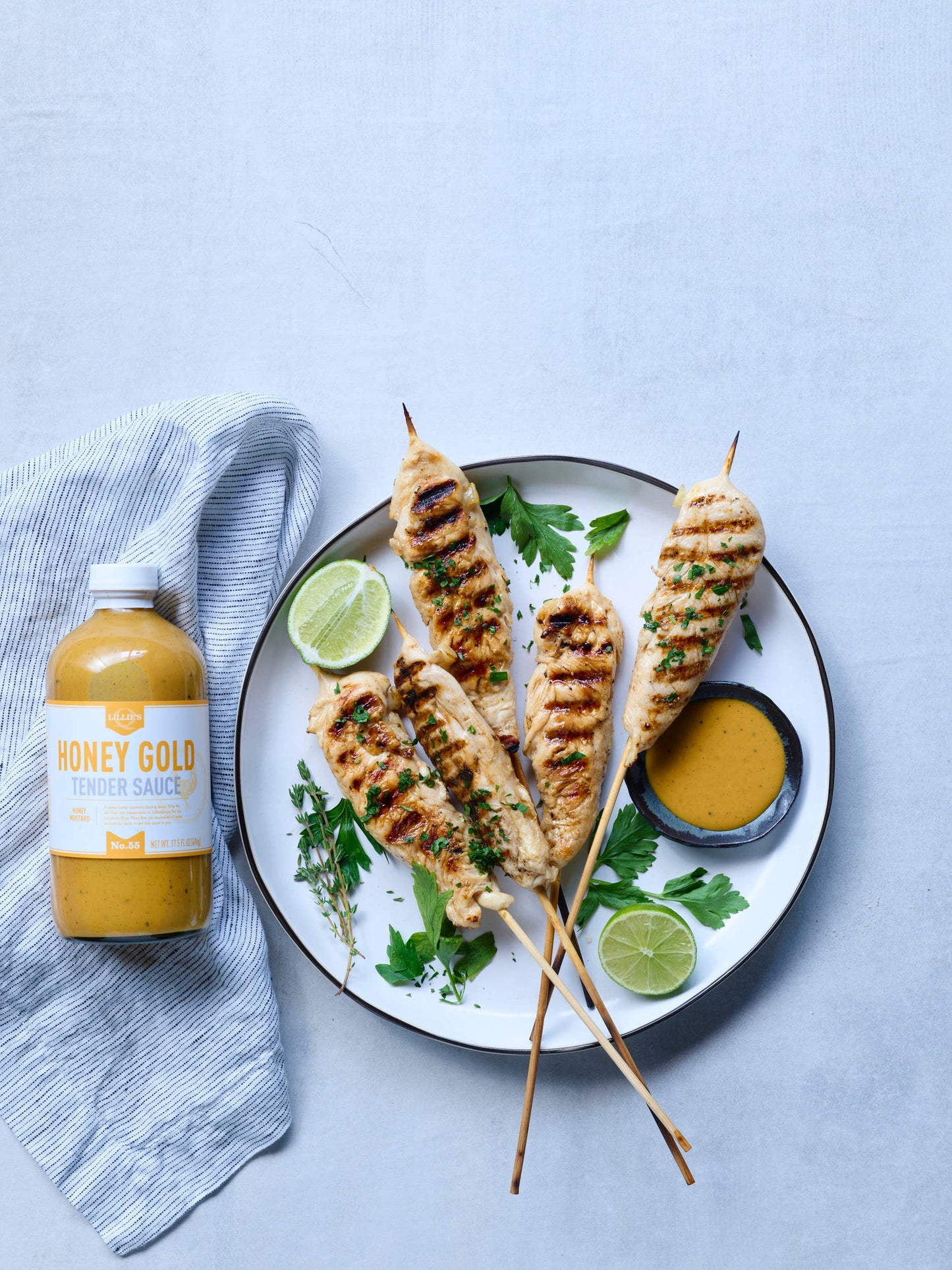 Lillie's Q Honey Gold Tender Sauce ( Nt Wt. 15.2 oz) Squeeze Bottle