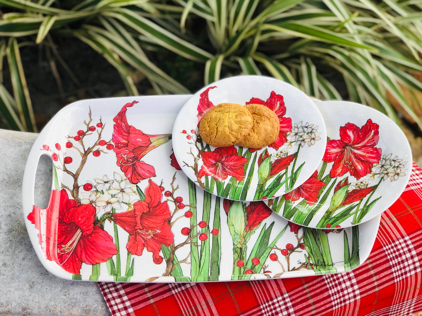 Amaryllis Christmas Holiday Bamboo Dinner Plate