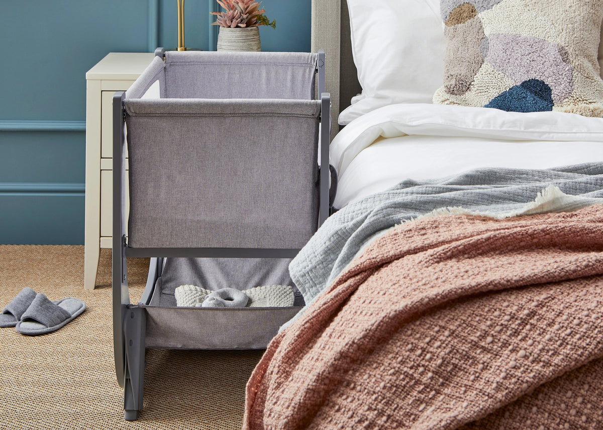 AirLite Crib + Waterproof Sheets + 2 Fitted White Sheets