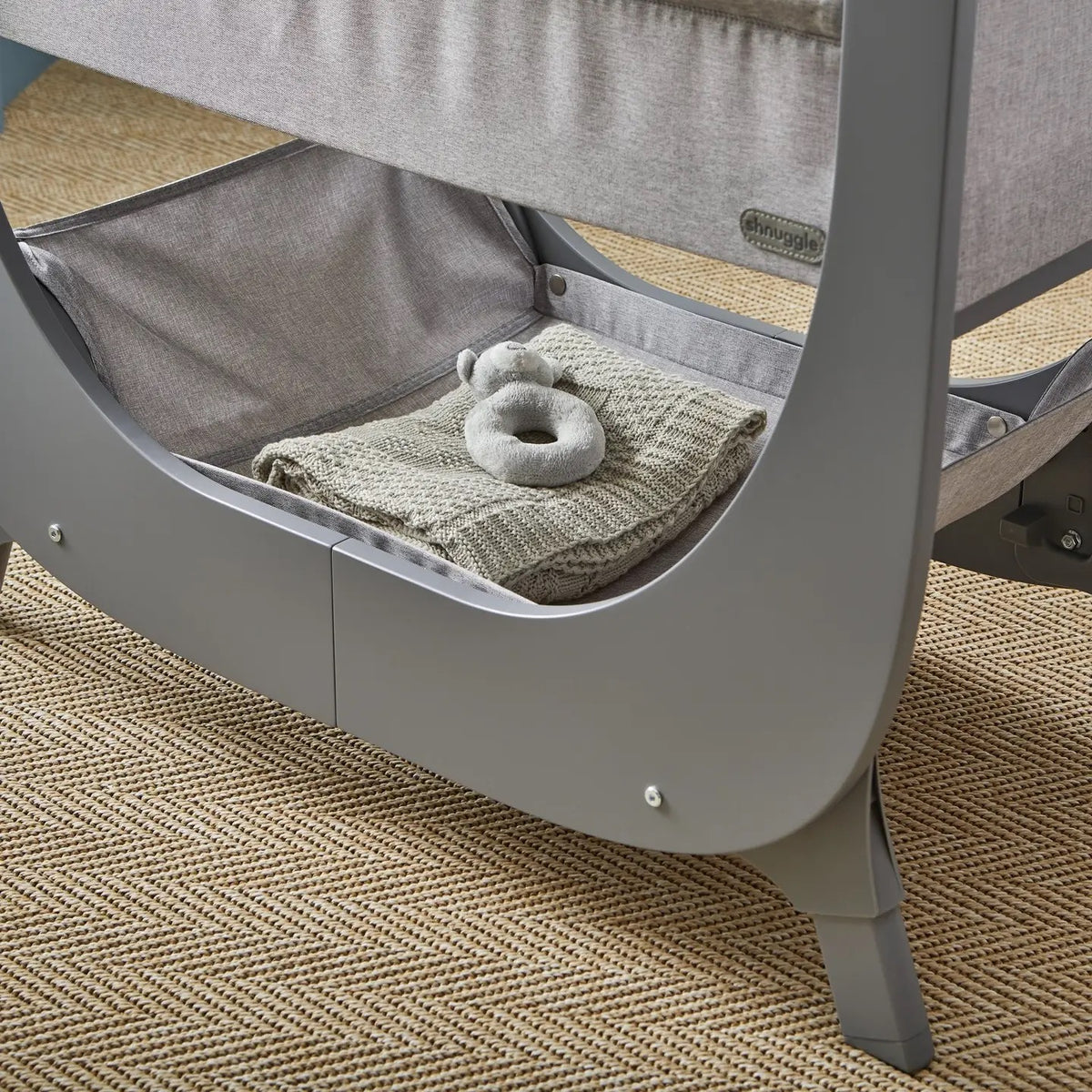AirLite Crib + Waterproof Sheets + 2 Fitted White Sheets