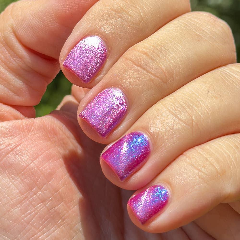 Give It A Whirl Magnetic Nail Polish