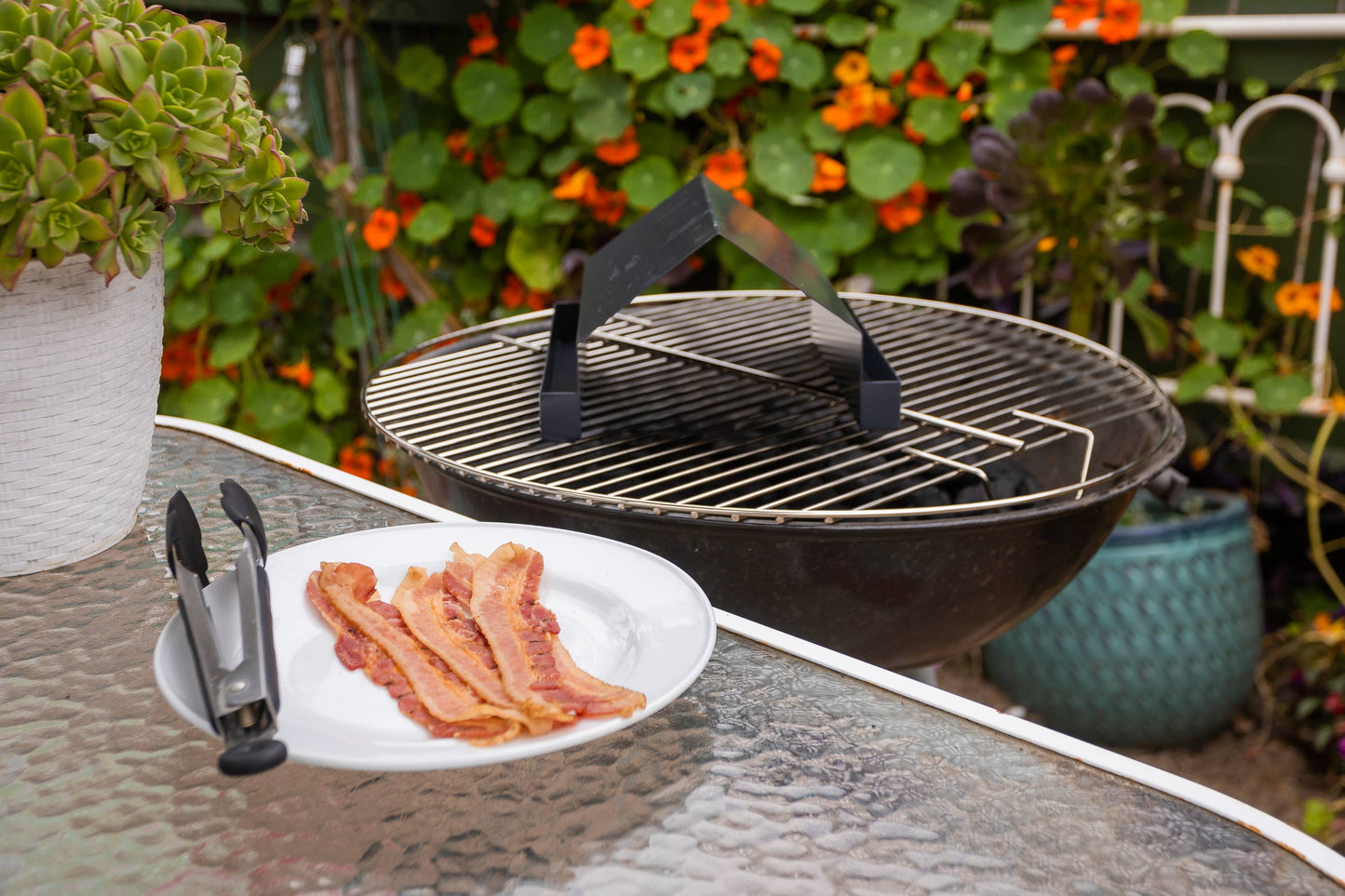 Outset Non-Stick Bacon Grill Rack, 8.5” X 10” x 5”