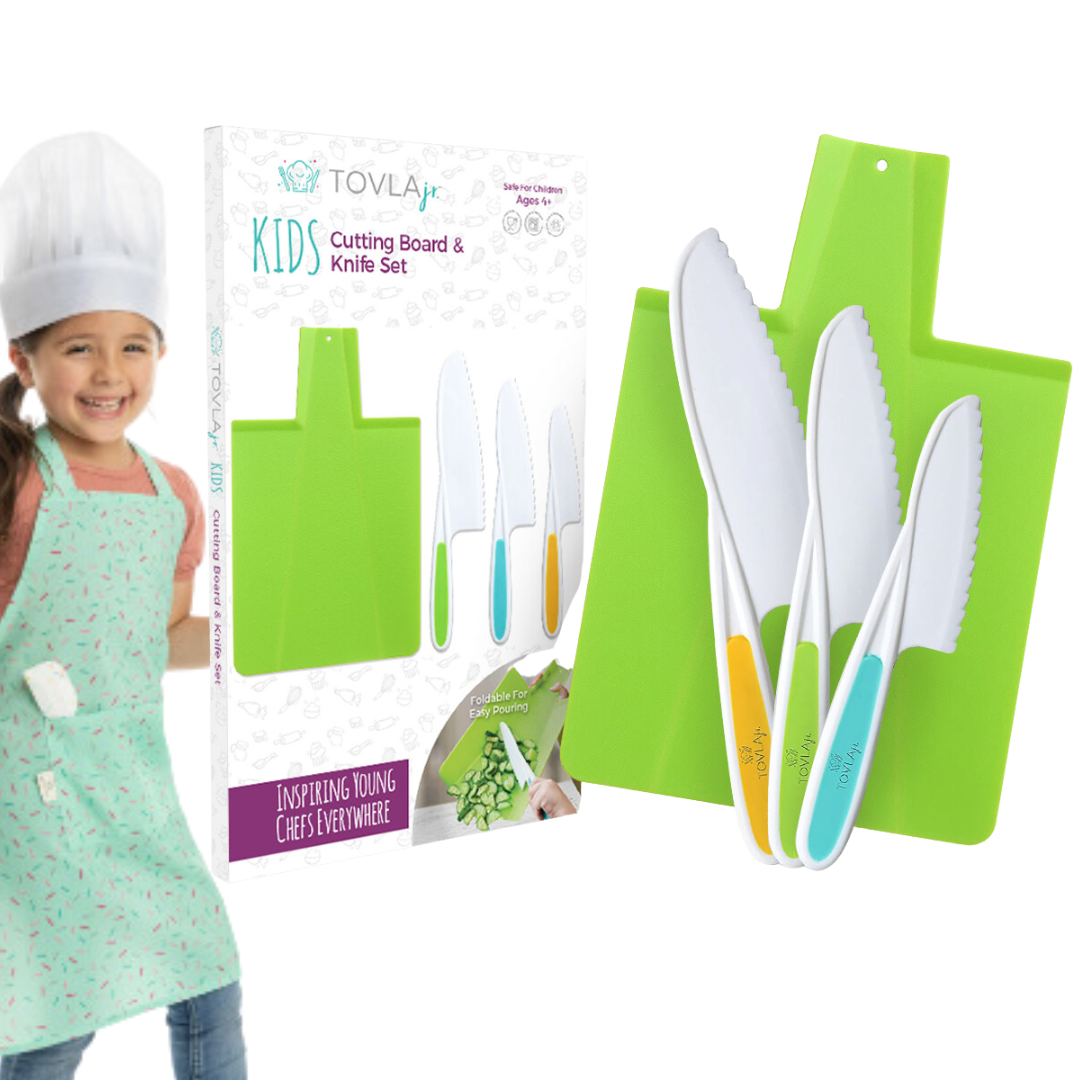 Green Kids' Knives and Foldable Cutting Board Set