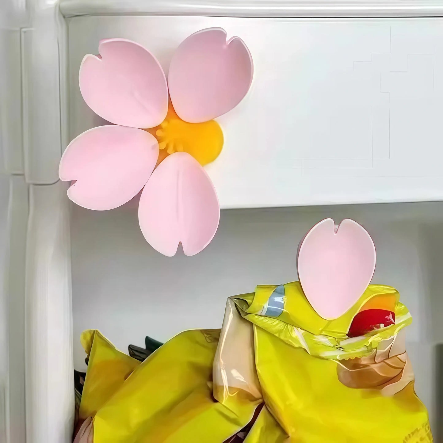 Cherry Blossom Magnetic Bag Clips (5 Removable Petals)